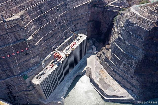 世界上最大的发电机——白鹤滩水电站巨型发电机组